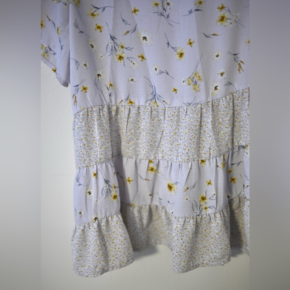 Paper Crane Babydoll Tiered Pastel Floral Print Blouse Size Large - Cottagecore - Picture 4 of 7